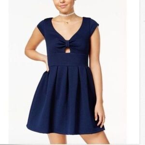 NWT Emerald Sundae Juniors' Size 7 Bow-Front Fit & Flare Dress Navy Cutout